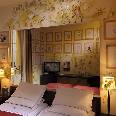 Phi Hotel Bologna Bagian luar foto