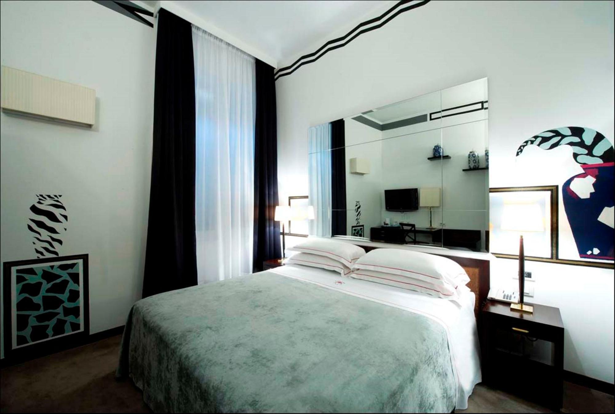 Phi Hotel Bologna Bagian luar foto